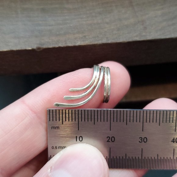 Size 0.25 925 Sterling Silver Beautiful Baby Ring - Picture 5 of 6